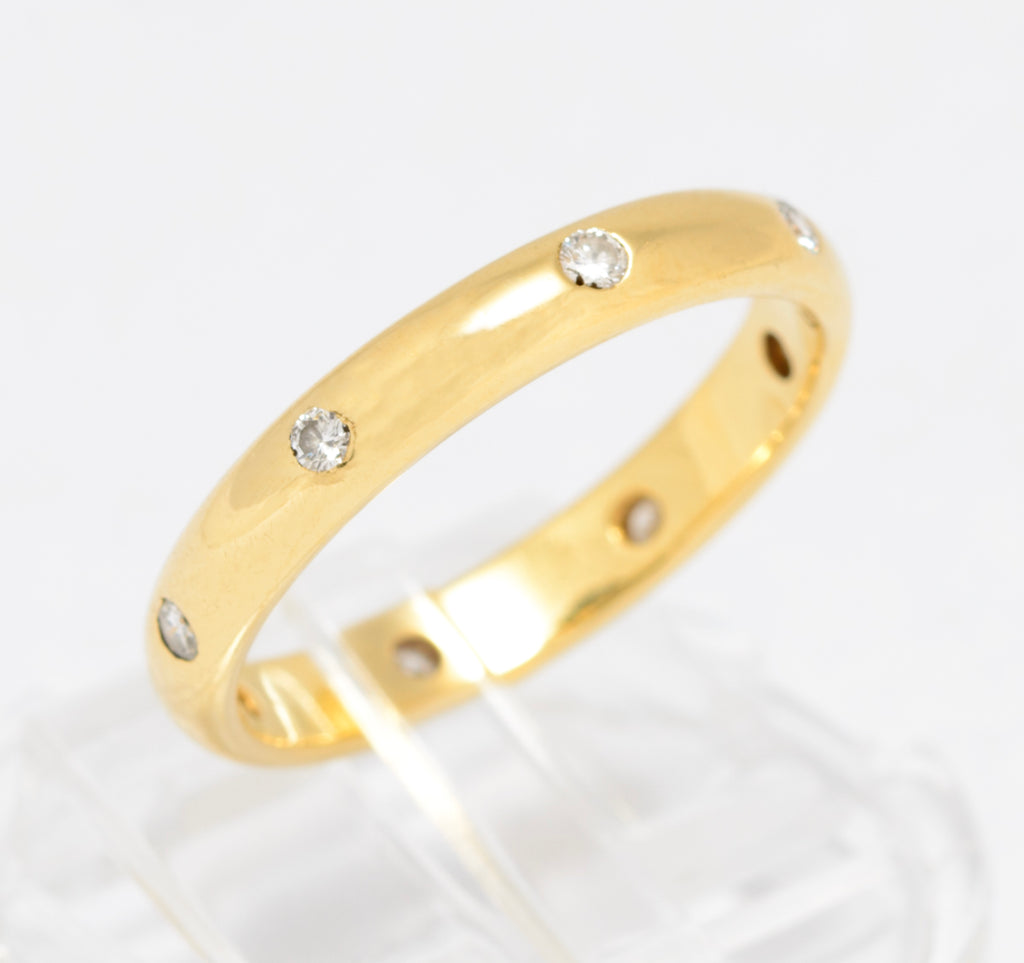 18ct Gold & Diamond Studded Wedding Band Ring 2000 Hallmark - Boxed (A1584)
