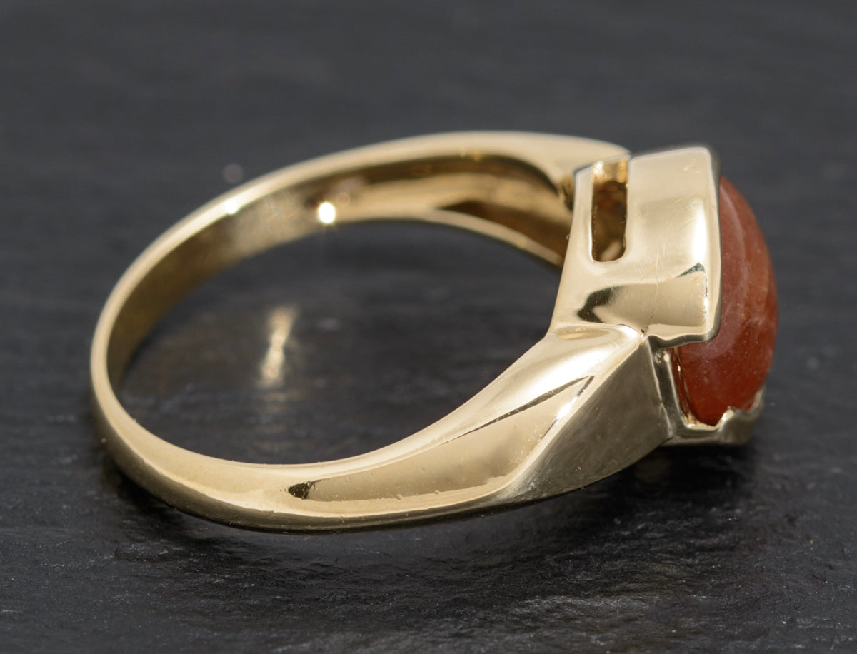 9ct Gold Ring With Golden Sandstone Goldstone Cabochon Hallmarked 2005 (A1598)