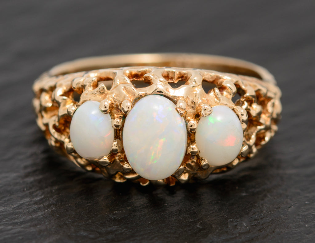 Vintage 9ct Gold Ring With 3 Precious White Natural Opal Cabochons 1970's (A1601)
