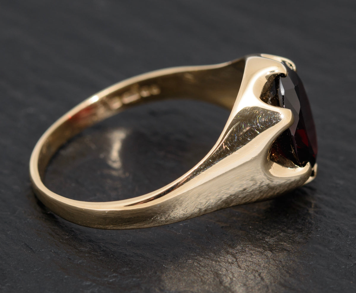 Vintage 9ct Gold & Garnet Gemstone Large Mens Signet Ring 1970's (A1605)