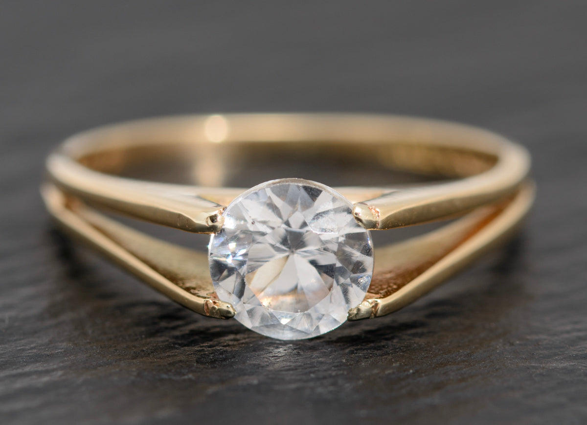 Vintage 9ct Gold & White Spinel Solitaire Ring London Hallmark 1973 Size K1/2 (A1615)