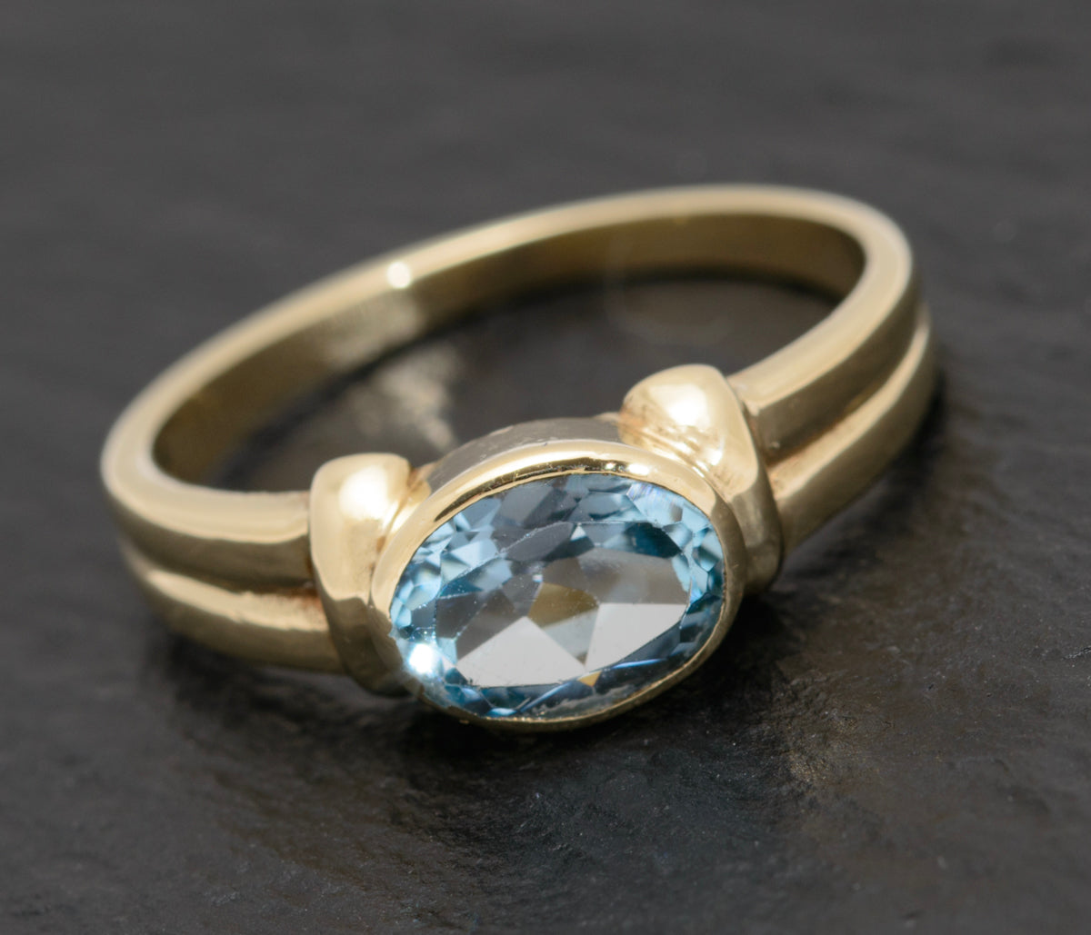 9ct Gold Ring With Natural Blue Topaz Gemstone Oval Facet Cut Design (A1631)