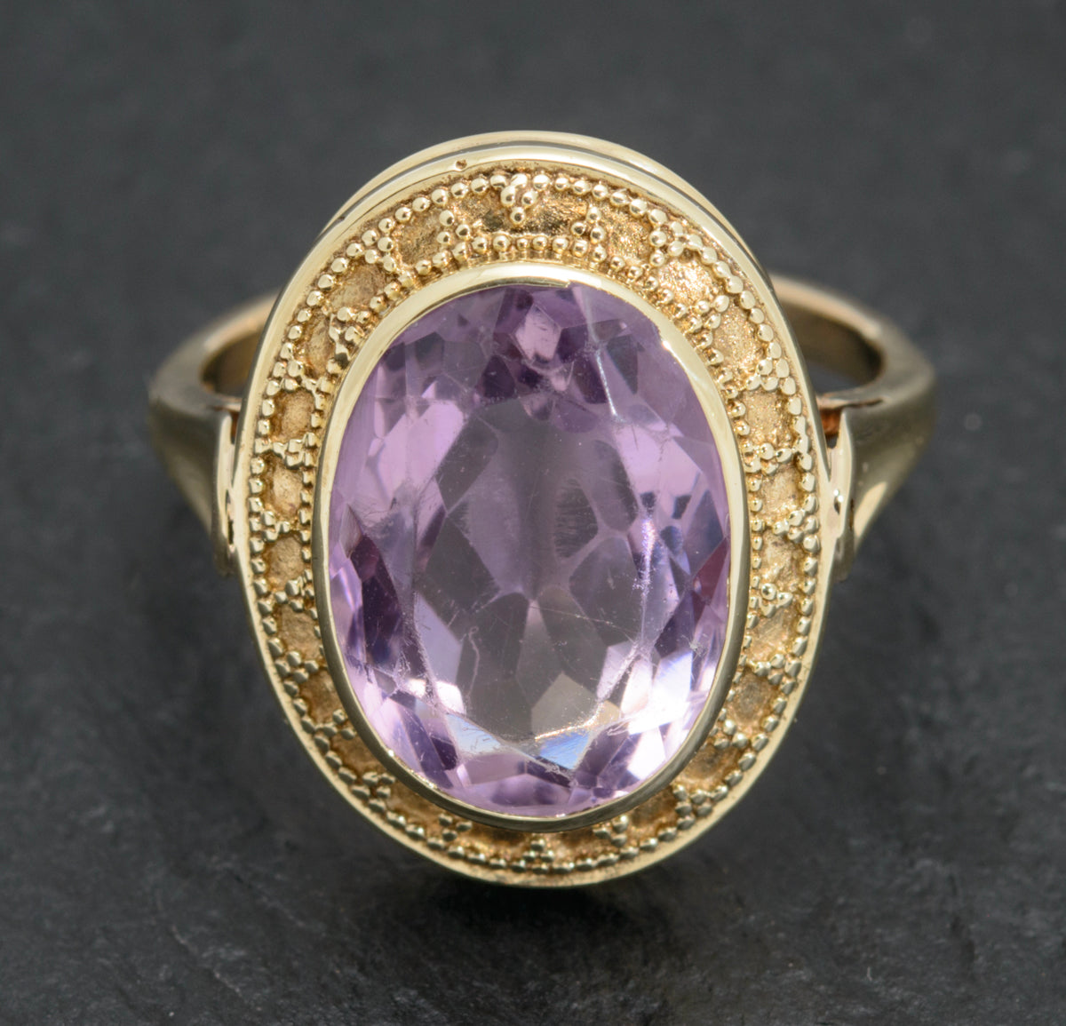 Vintage 9ct Gold & Oval Facet Cut Natural Amethyst Gemstone Dress Ring (A1633)