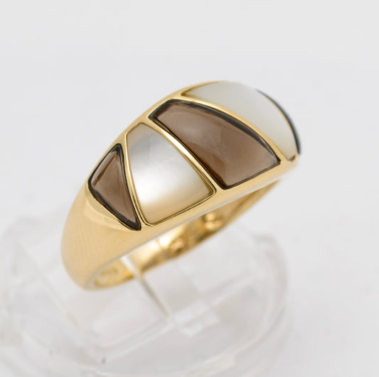 Stylish 9ct Gold Smoky Quartz & Mother of Pearl Bombe Dress Ring (A1743)