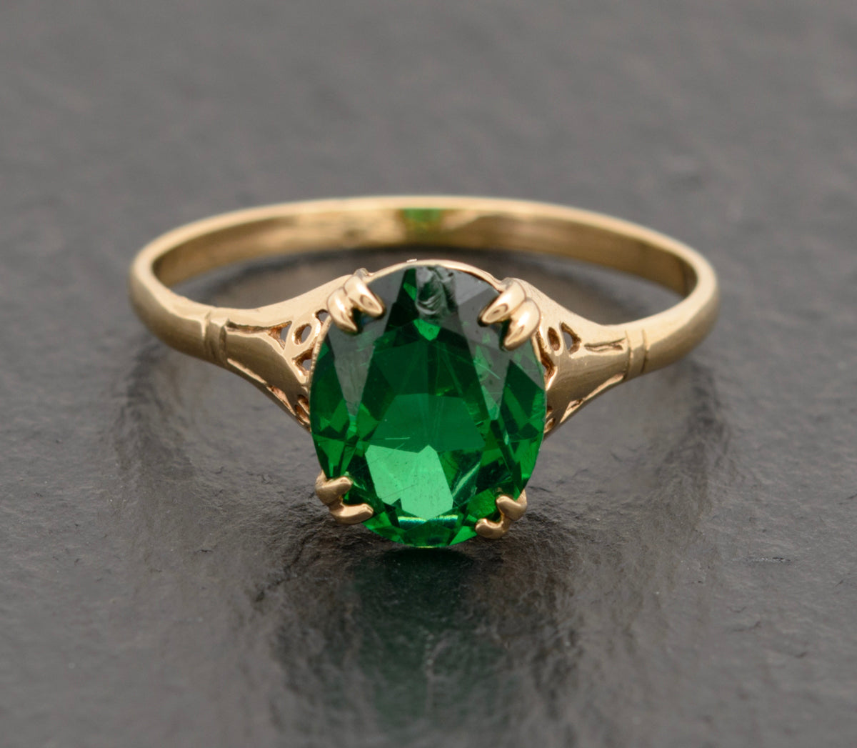 Vintage 9ct Gold Ring With Soude Emerald Gemstone UK Size S  (A1744)