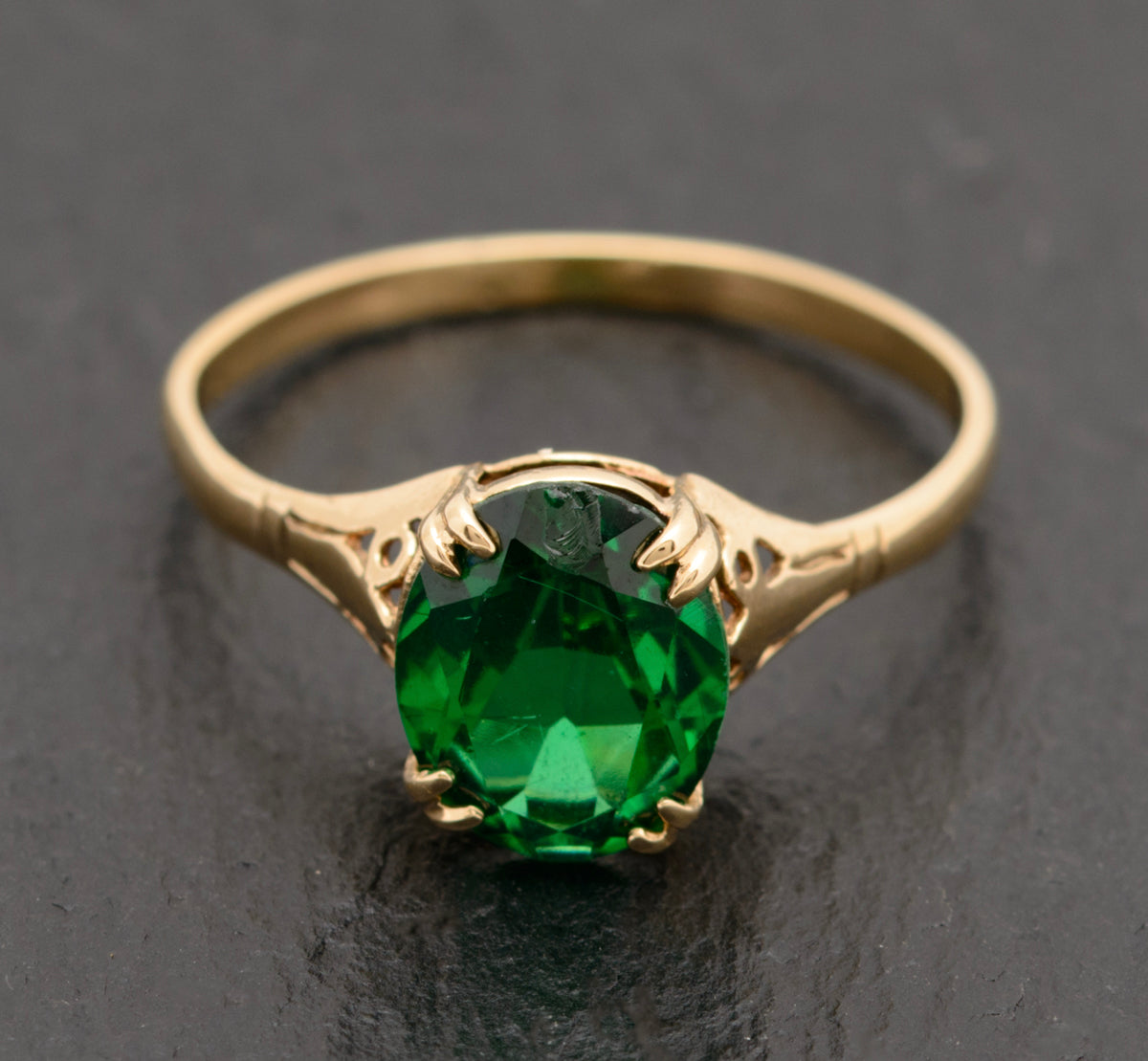 Vintage 9ct Gold Ring With Soude Emerald Gemstone UK Size S  (A1744)