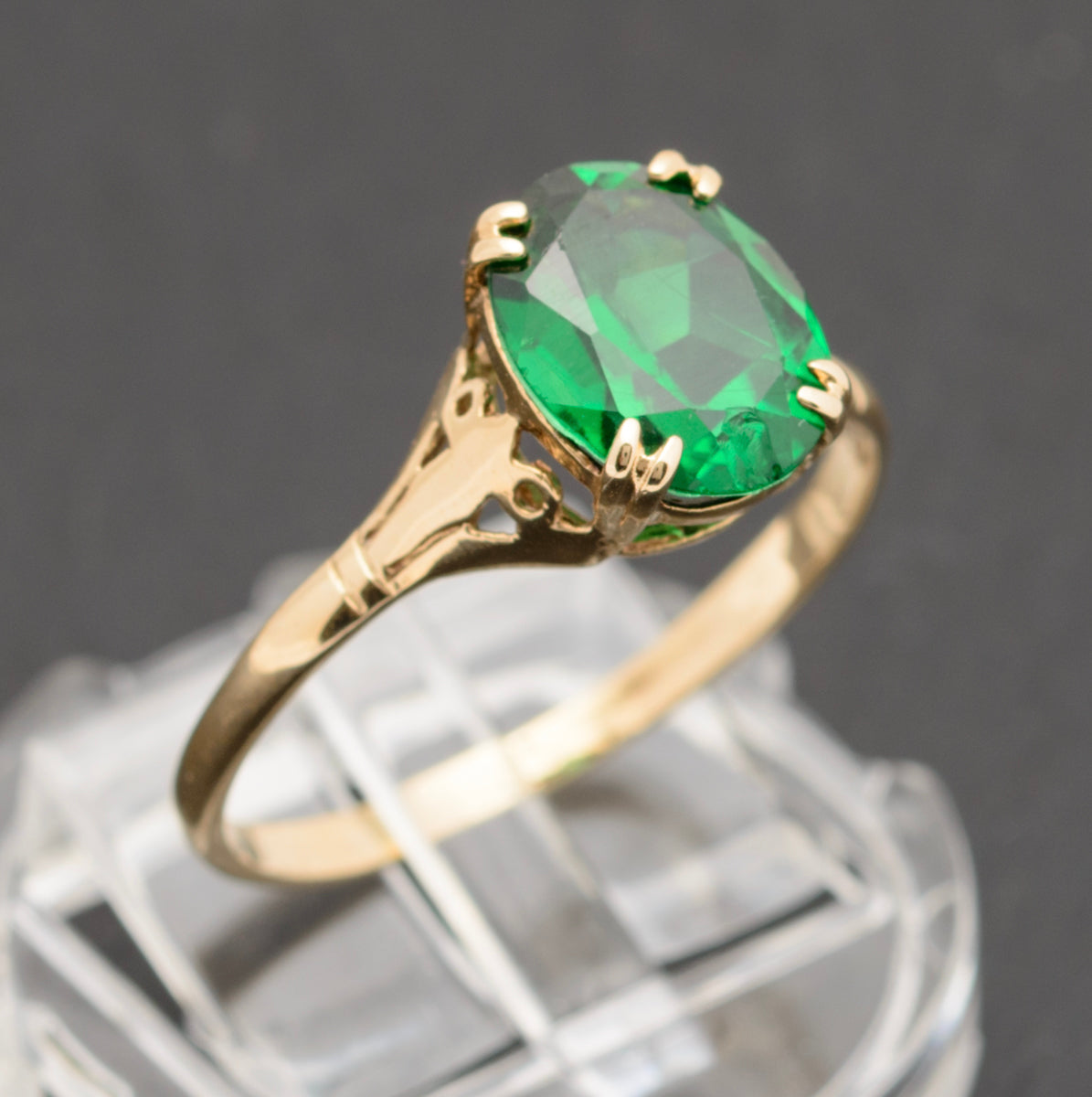 Vintage 9ct Gold Ring With Soude Emerald Gemstone UK Size S A1744 Blue Cherry Antiques