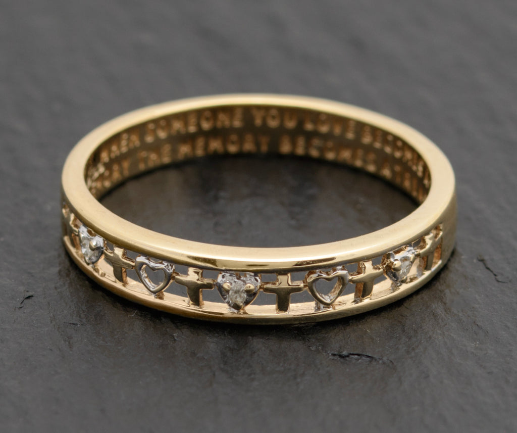 9ct Gold Love Token/Memory Motto Ring With Diamonds & Hearts UK Size S (A1747)