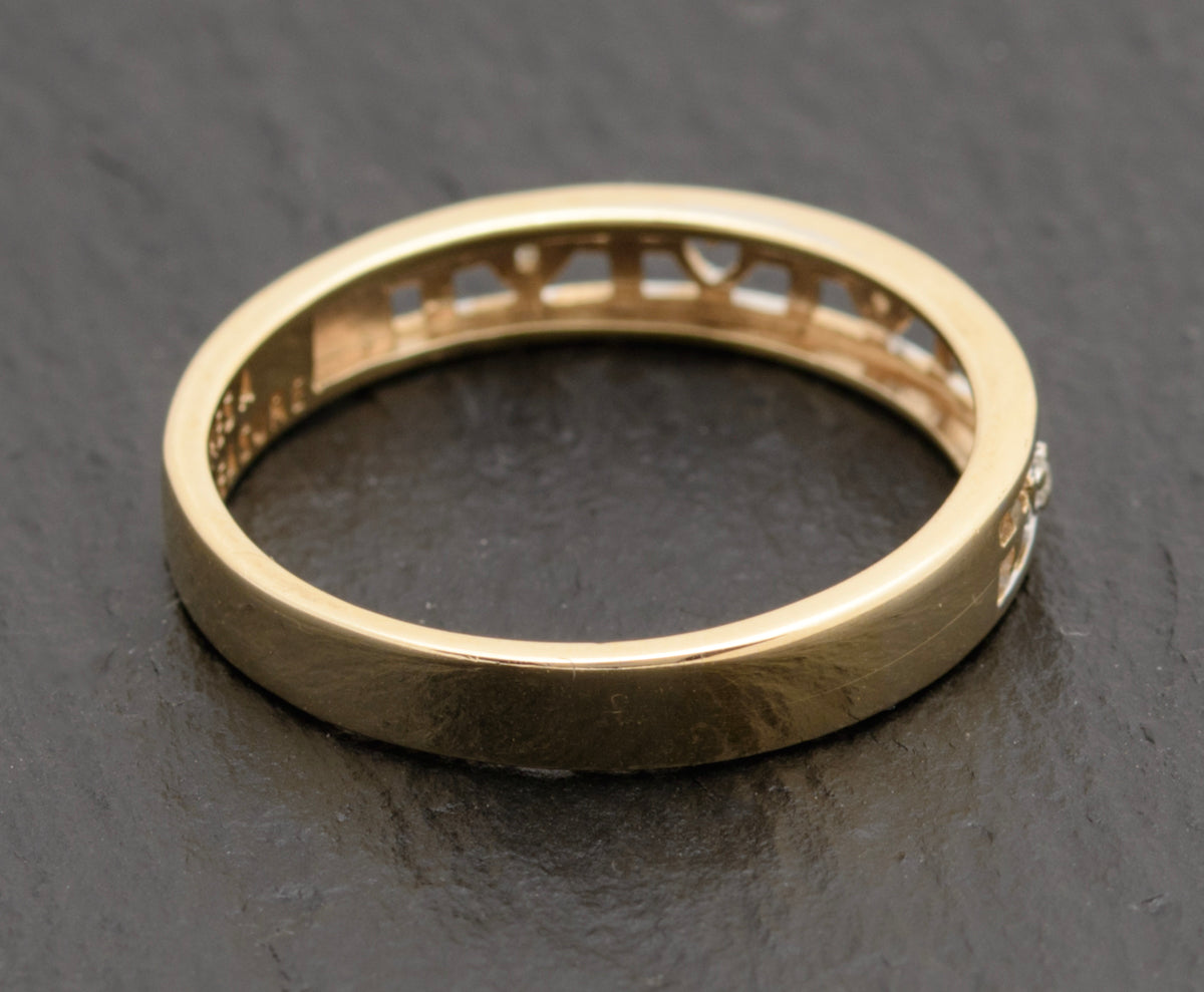 9ct Gold Love Token/Memory Motto Ring With Diamonds & Hearts UK Size S (A1747)