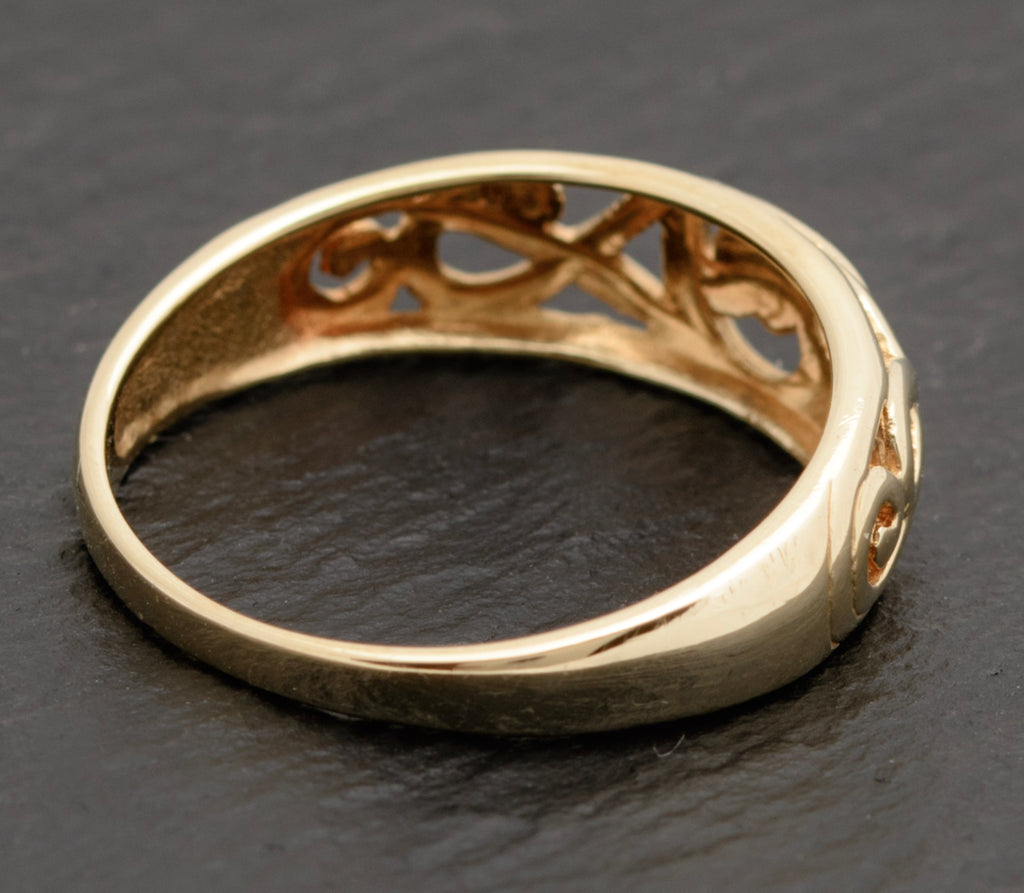 1990's Vintage 9ct Solid Gold Band Ring With Cut Out Detail UK Size P (A1750)