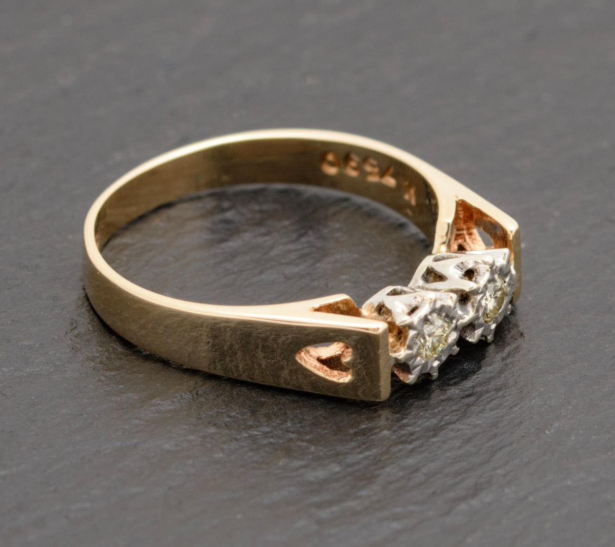 Vintage 9ct Gold Ring Double Diamond Set With Twin Mounts & Heart Detail (A1752)