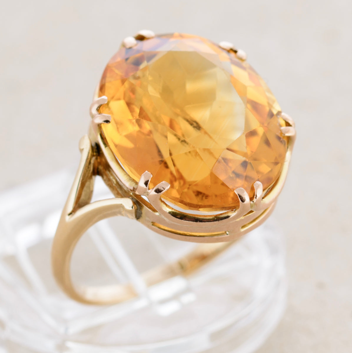 Vintage Ring In 9ct Gold With Large Natural 12.25ct Citrine Gemstone 1960's (A1763)