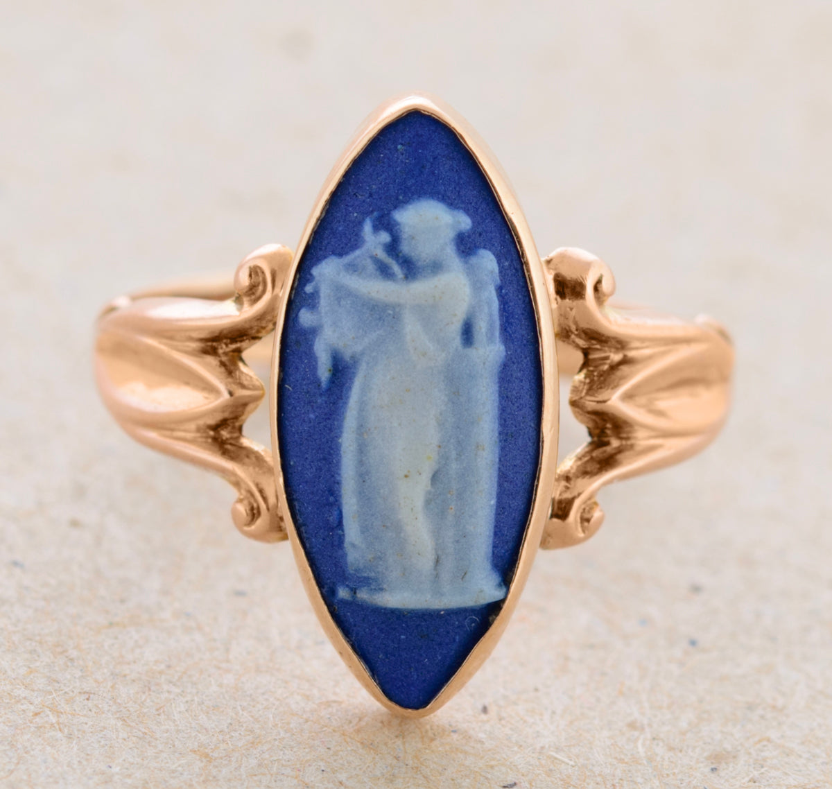 9ct Rose Gold Antique Wedgwood Jasperware Ring - Chester Hallmark 1920 (A1767)