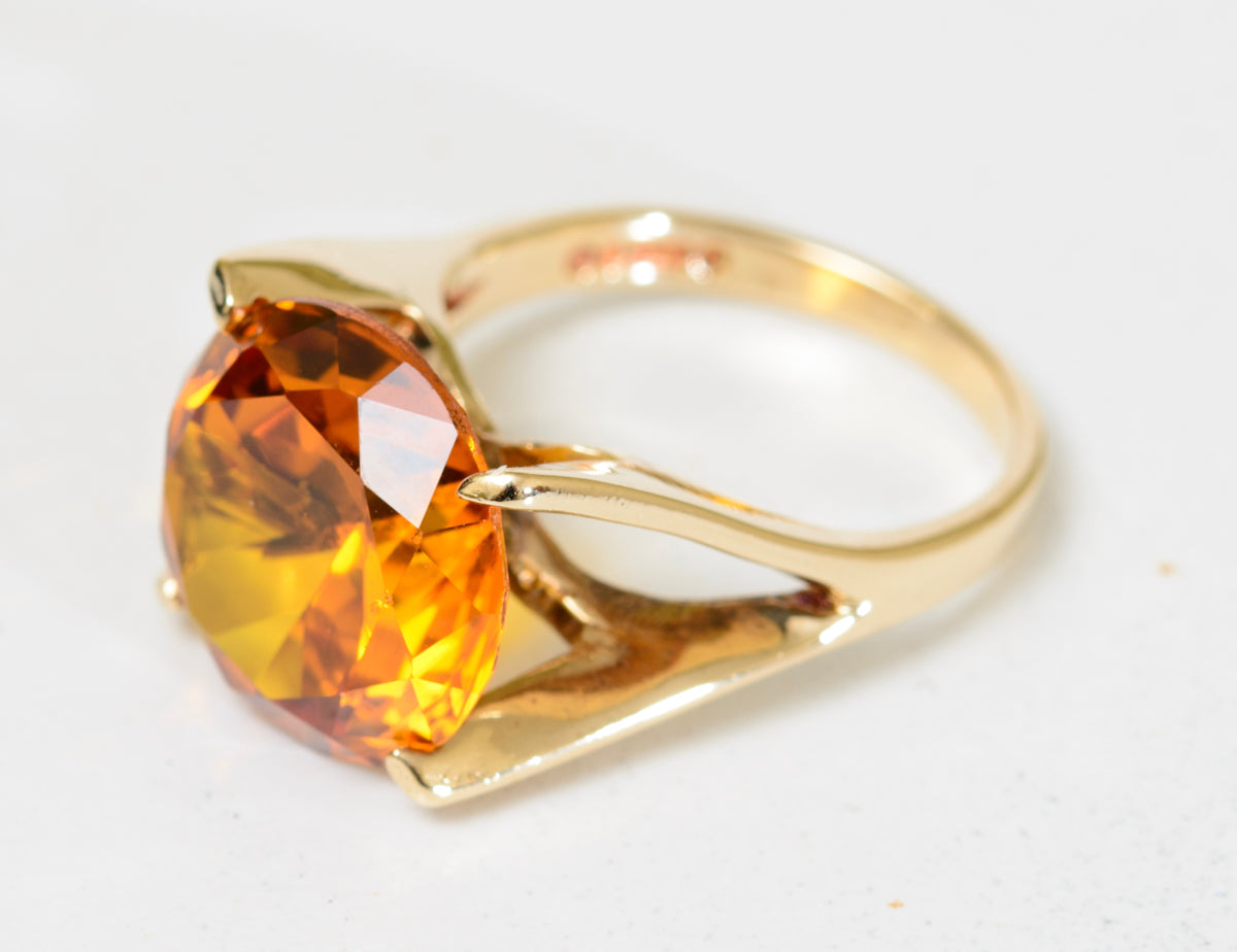 Vintage 9ct Gold Ring With Large 13 Carat Orange Sapphire (Lab Created) Gemstone (A1773)