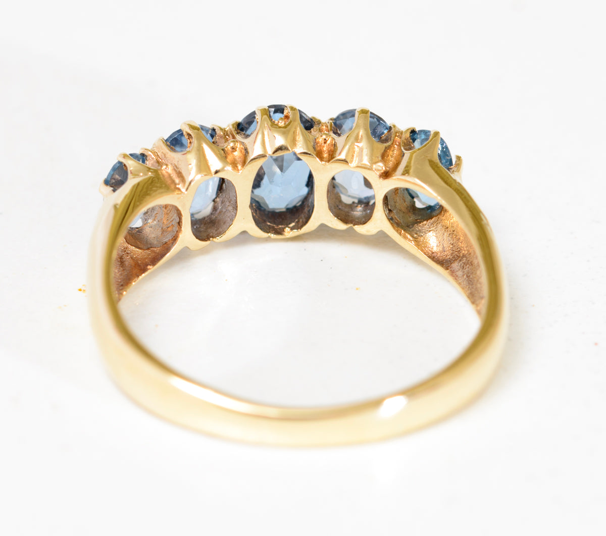 Vintage 9ct Gold Five Stone Classic Ring With Natural Blue Topaz Gemstone (A1777)