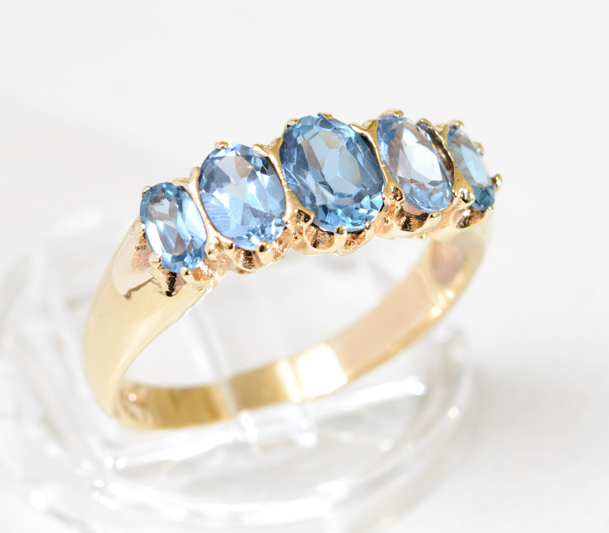 Vintage 9ct Gold Five Stone Classic Ring With Natural Blue Topaz Gemstone (A1777)