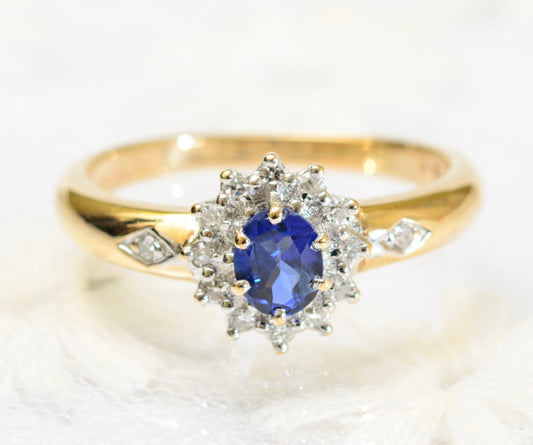 9ct Gold Ring With Central Sapphire & Diamond Halo & Shoulders (A1799)