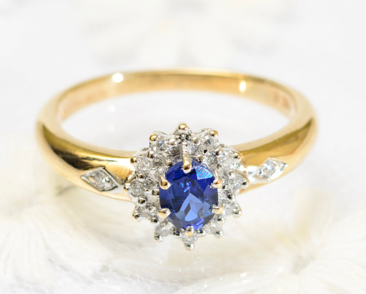 9ct Gold Ring With Central Sapphire & Diamond Halo & Shoulders (A1799)