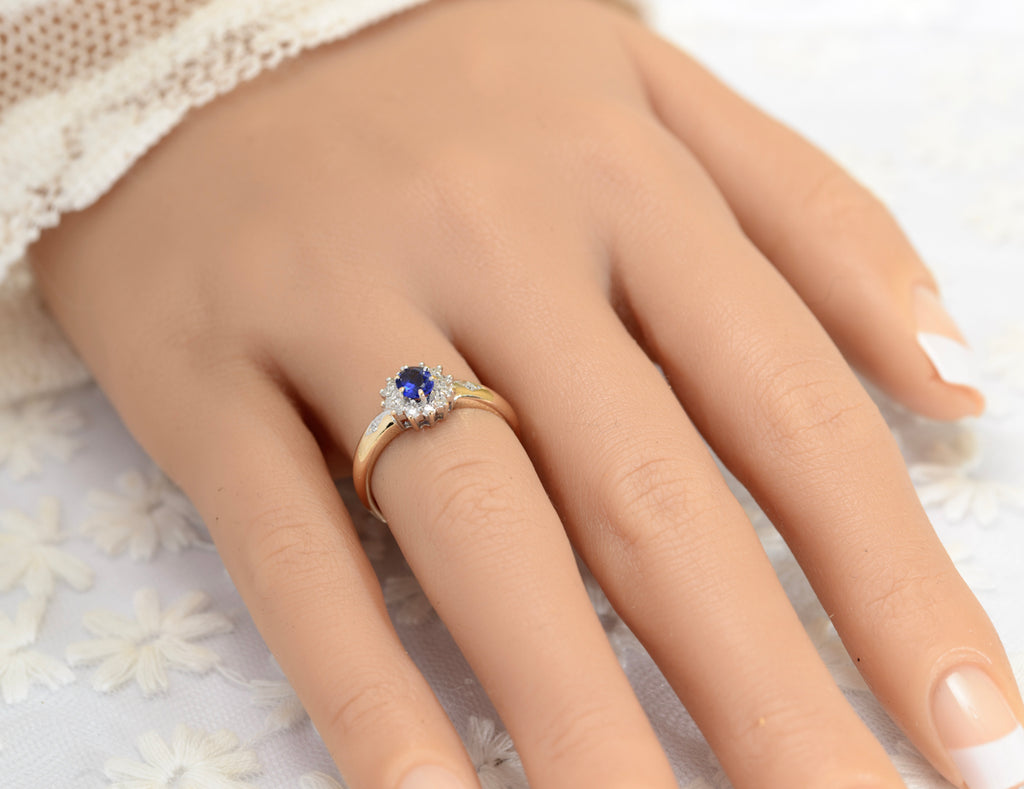 9ct Gold Ring With Central Sapphire & Diamond Halo & Shoulders (A1799)