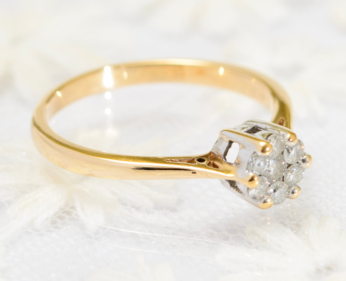 Vintage 9ct Gold & Natural Diamond Ring Daisy Cluster Head Hallmarked London (A1800)