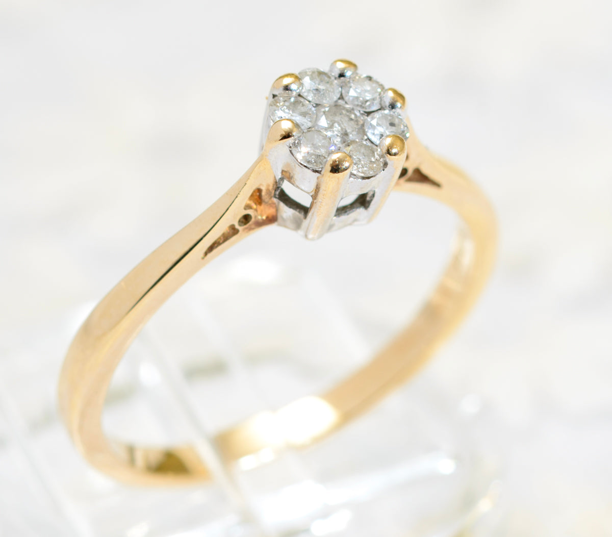 Vintage 9ct Gold & Natural Diamond Ring Daisy Cluster Head Hallmarked London (A1800)