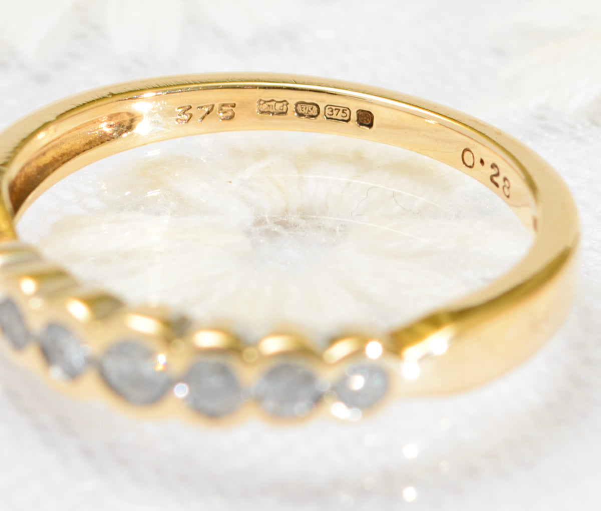 Vintage 9ct Gold & 7 Diamond Line Ring 0.28 Carat TCW 1980's Sheffield Mark (A1802)