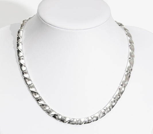 Vintage 1980's Chunky Textured Sterling Silver Necklace Collar/Choker Type (A1816)