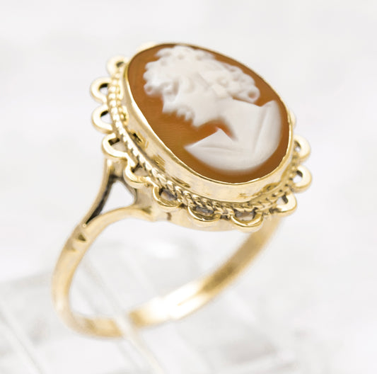 Vintage 1960's 9ct Gold & Cameo Portrait Ring Birmingham Hallmark UK Size M (A1818)