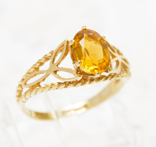 Vintage 9ct Gold Ring With Orange Citrine Gemstone Open Work Shoulders (A1820)