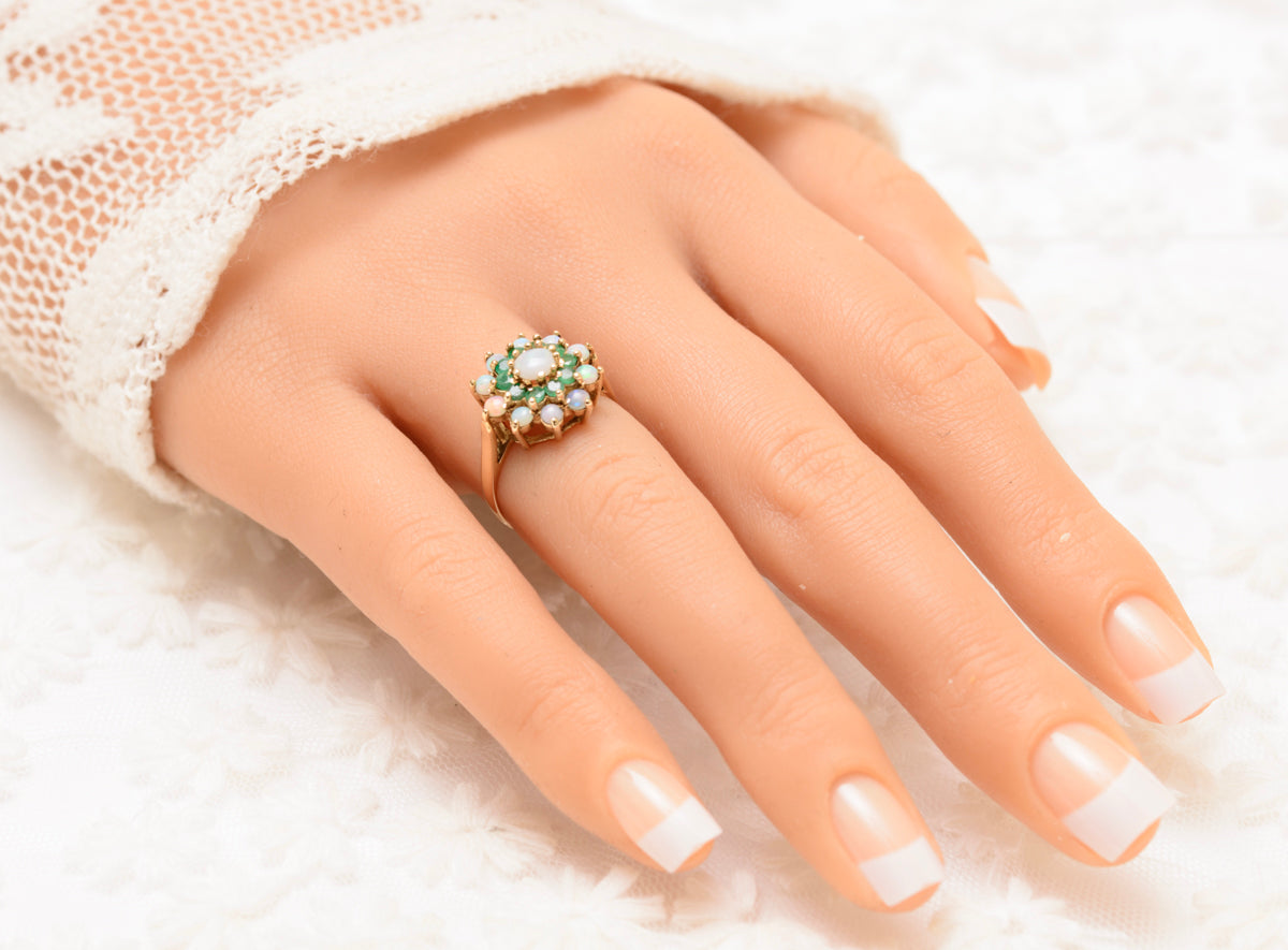 Vintage 9ct Gold Cluster Ring With Natural Emeralds & Opals UK Size M (A1829)