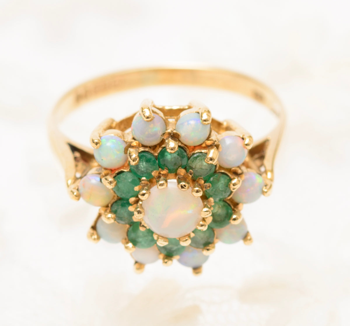 Vintage 9ct Gold Cluster Ring With Natural Emeralds & Opals UK Size M (A1829)