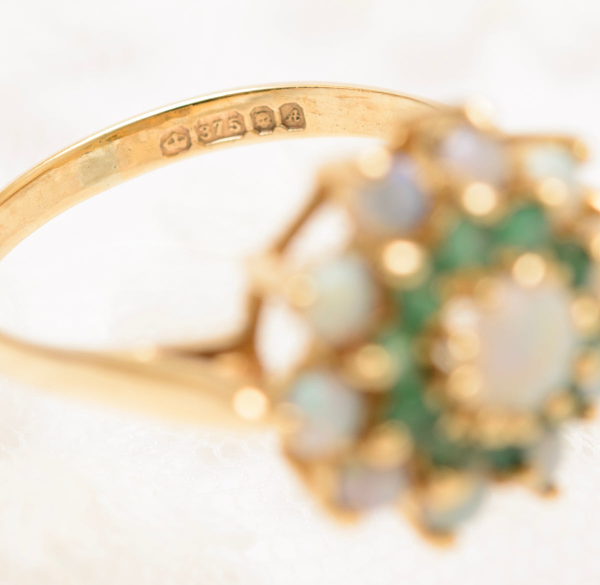 Vintage 9ct Gold Cluster Ring With Natural Emeralds & Opals UK Size M (A1829)