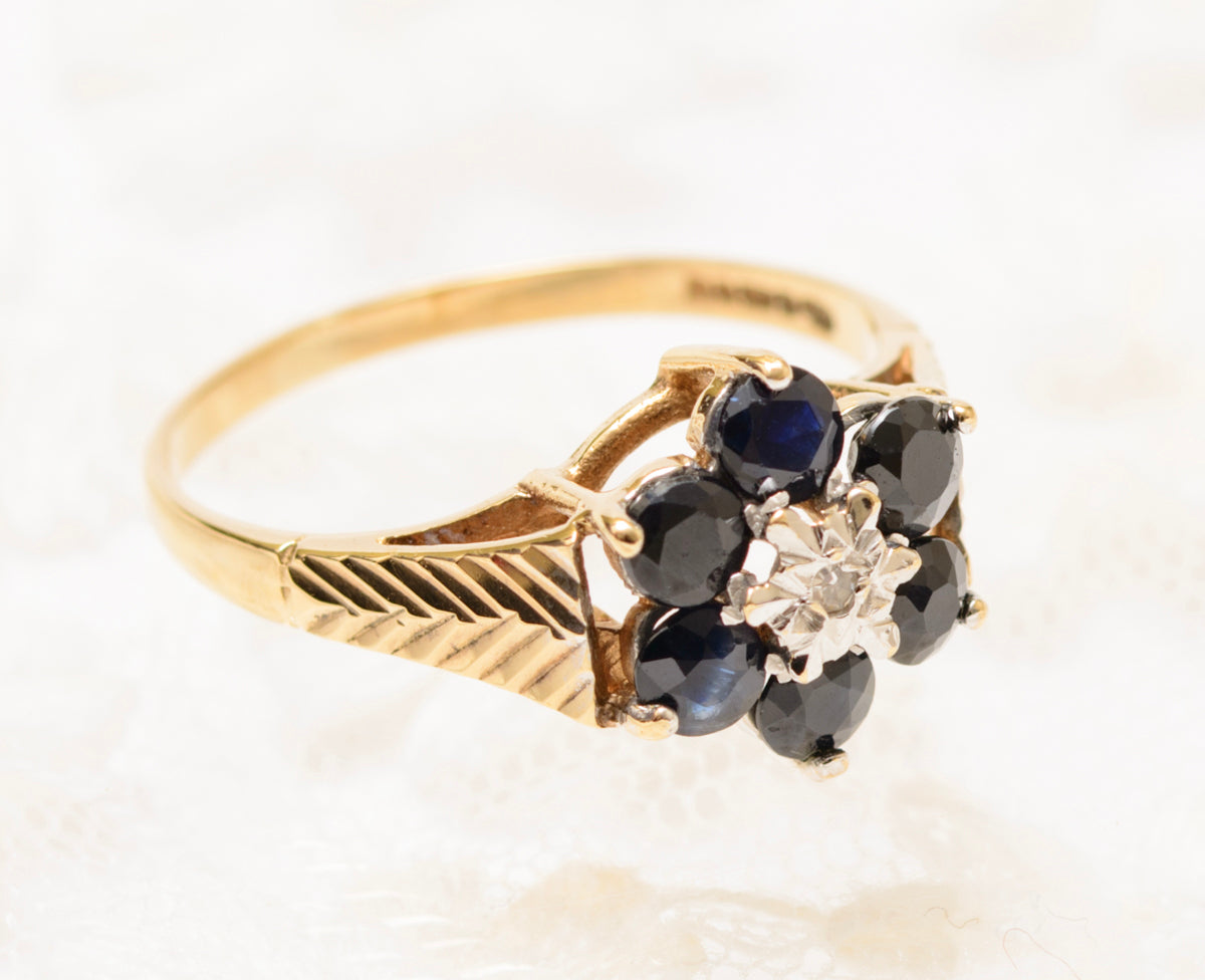 Vintage Retro Design 9ct Gold Ring Natural Sapphire & Diamond Cluster (A1831)