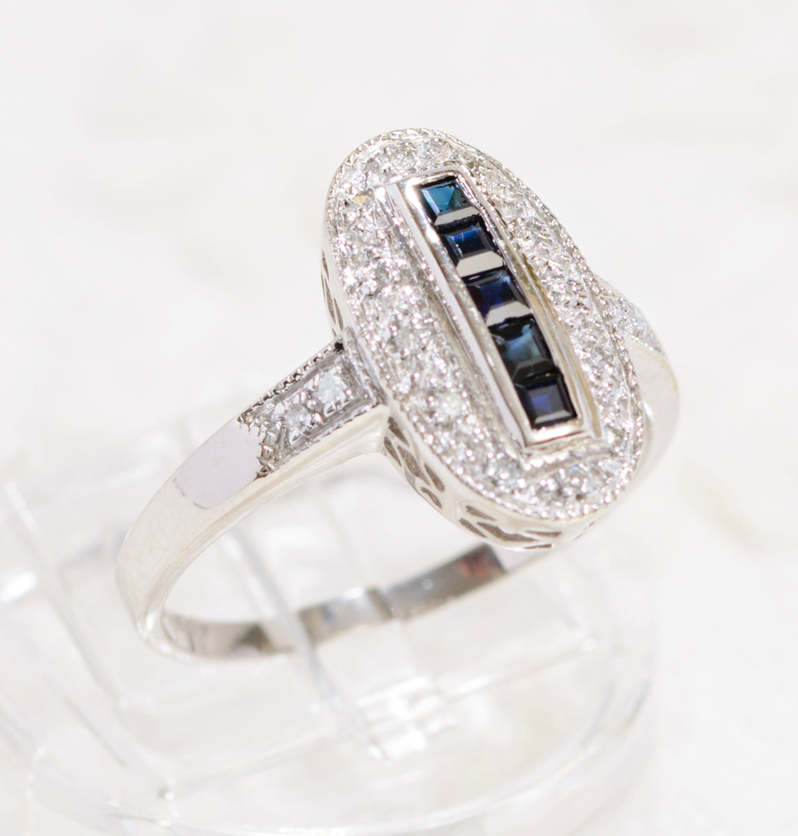 9ct White Gold Natural Sapphire & Diamond Ring Art Deco Design UK Size R In Presentation Box  (A1862)