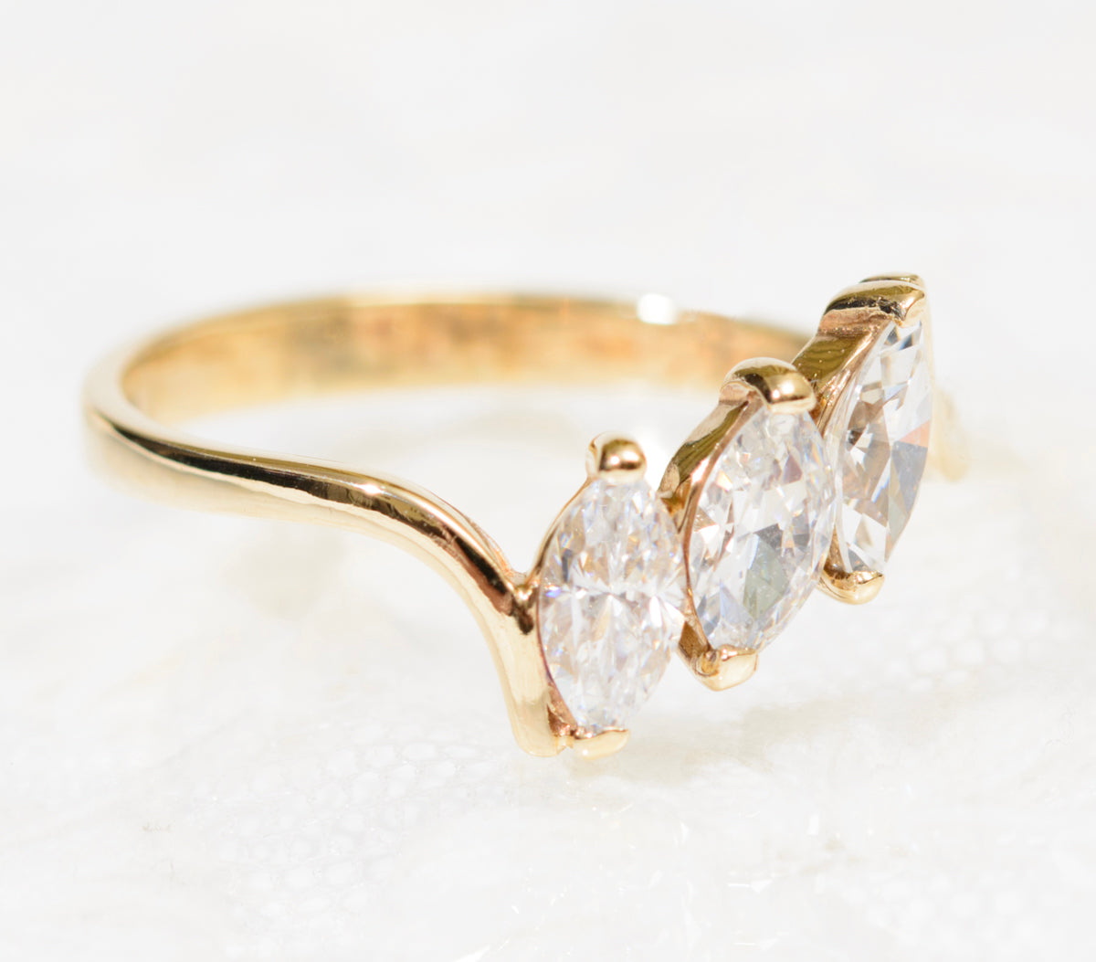 Vintage Gold Ring Hallmarked 9ct Triple Marquise Crystal Gems UK Size M1/2 (A1926)