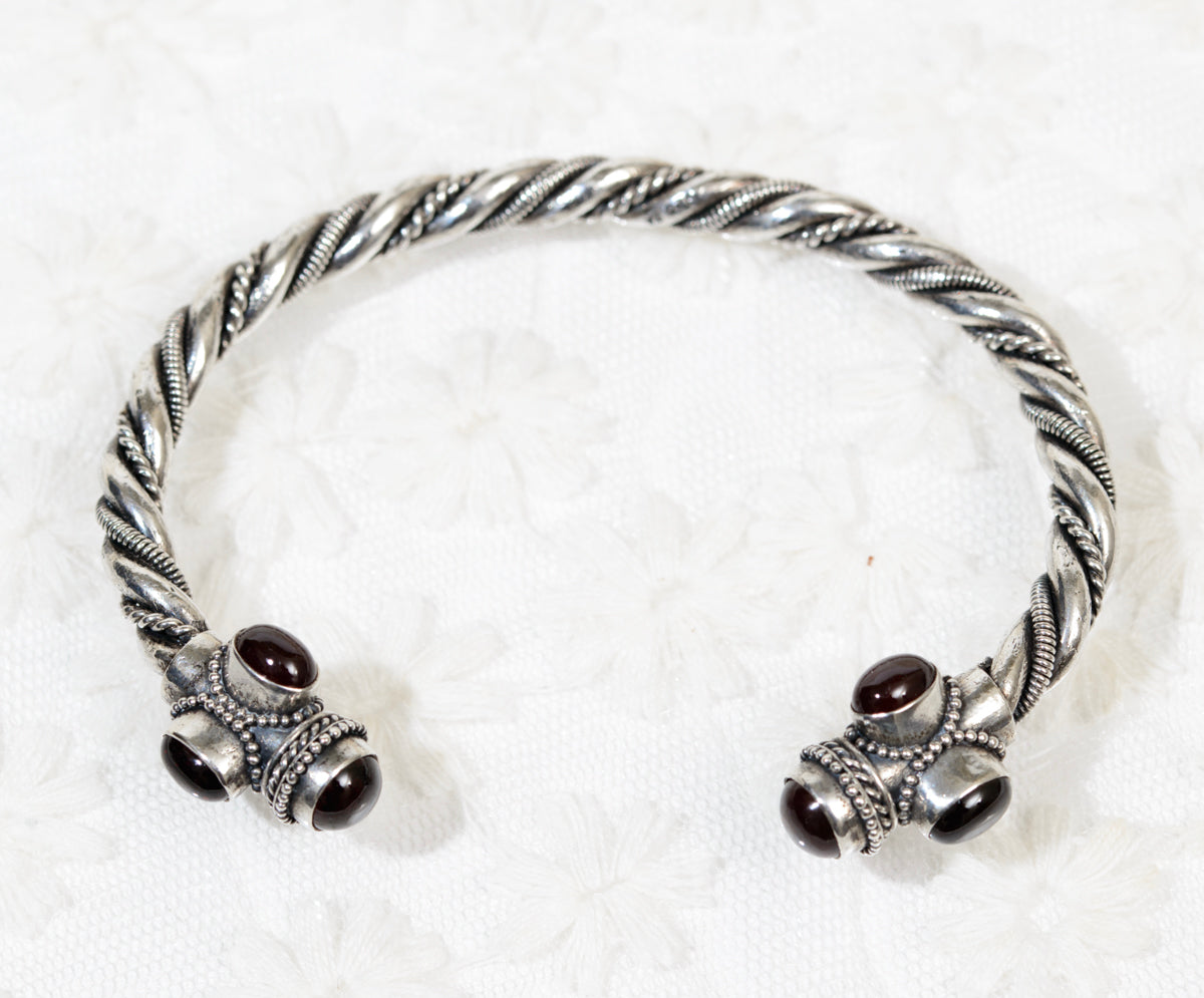 Vintage Sterling Silver Twisted Torque Bangle With Garnet Cabochons (A1934)