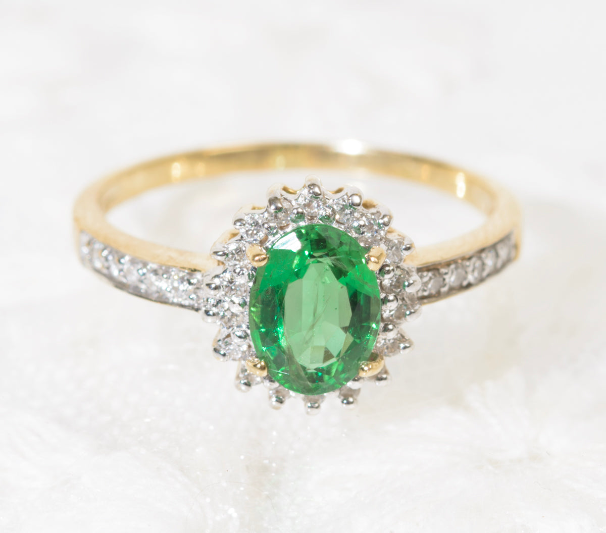 18ct Gold 0.85 Carat Emerald & Diamond Ring Rocks & Co UK Hallmark (A1960)