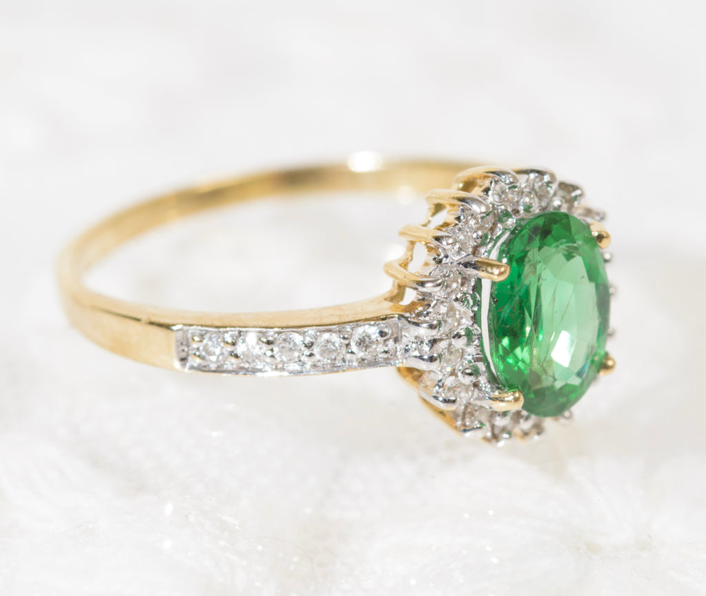 18ct Gold 0.85 Carat Emerald & Diamond Ring Rocks & Co UK Hallmark (A1960)