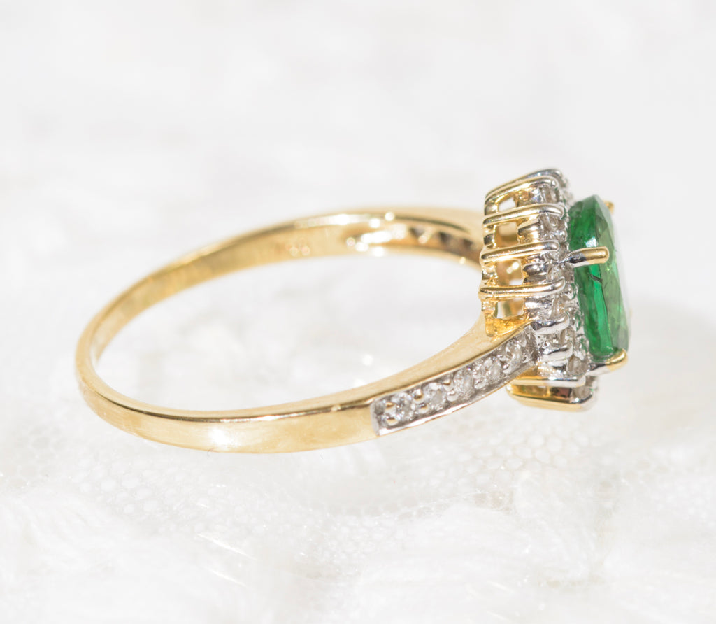 18ct Gold 0.85 Carat Emerald & Diamond Ring Rocks & Co UK Hallmark (A1960)