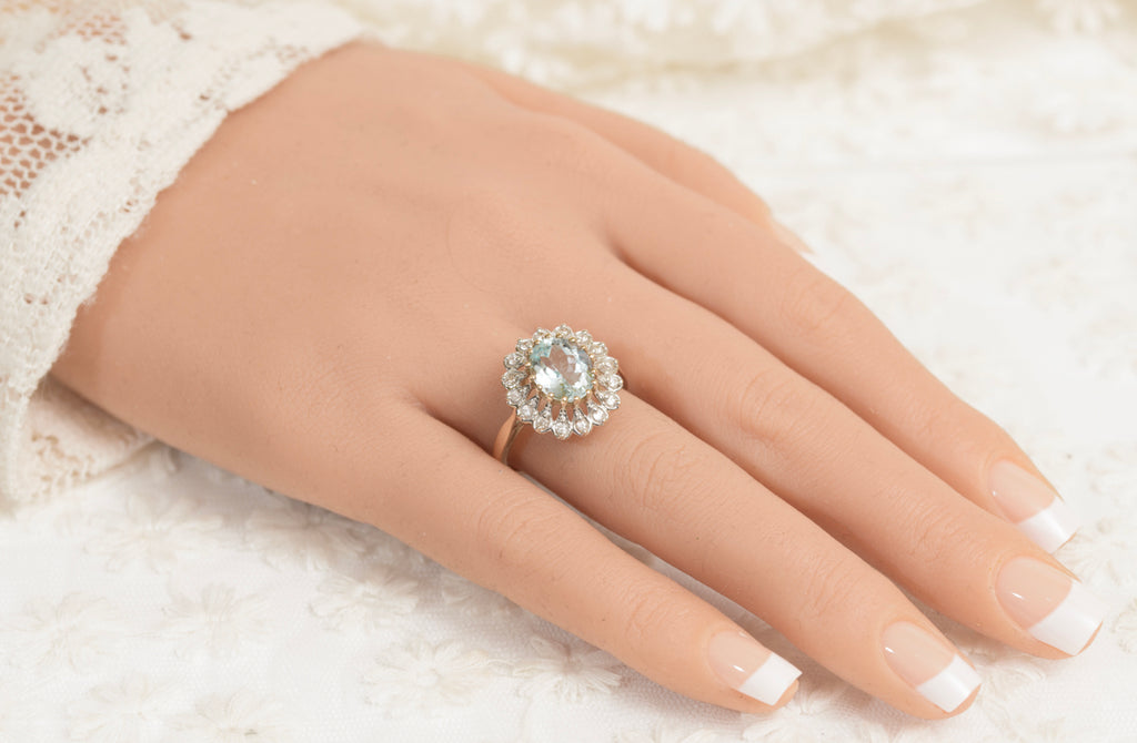 9ct Yellow Gold Ring With Large 2.37 Carat Natural Aquamarine Gemstone With Zircon Halo (A1968)