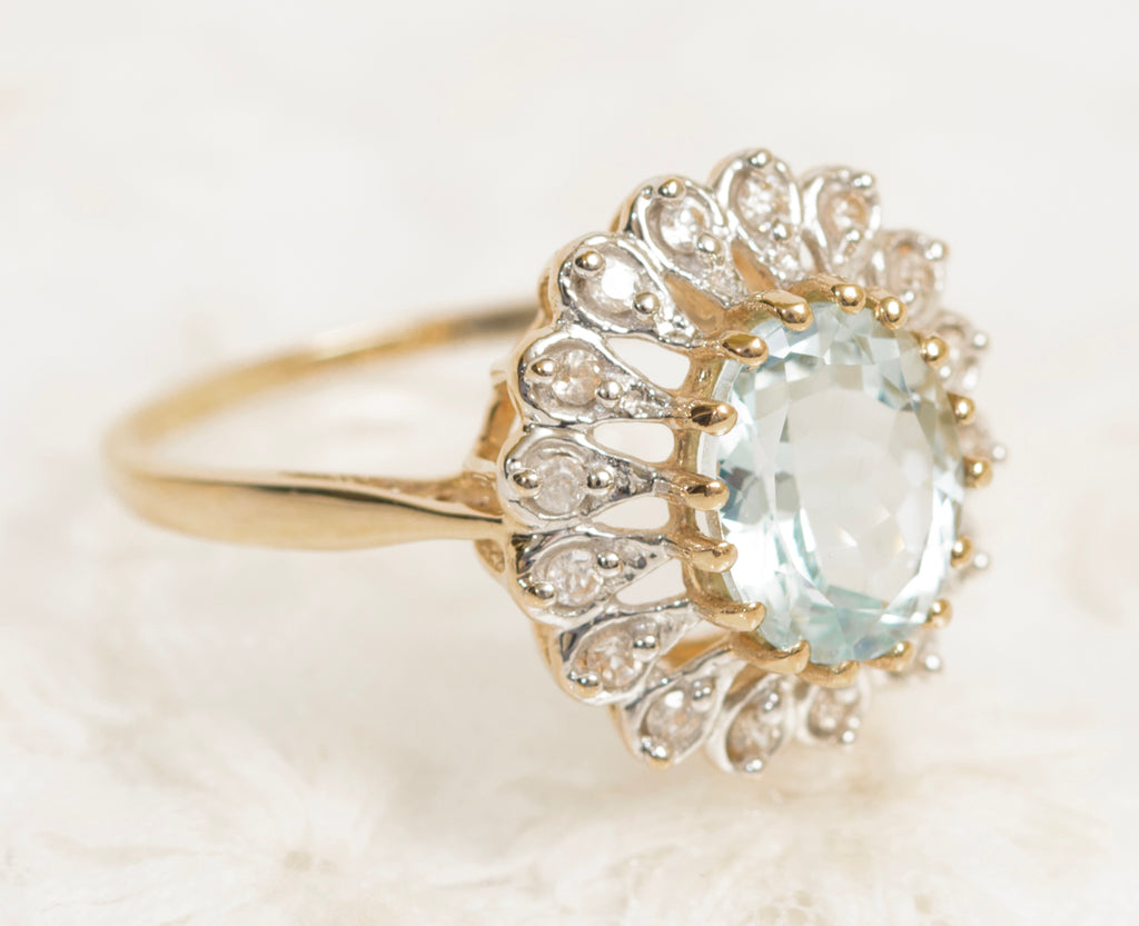 9ct Yellow Gold Ring With Large 2.37 Carat Natural Aquamarine Gemstone With Zircon Halo (A1968)