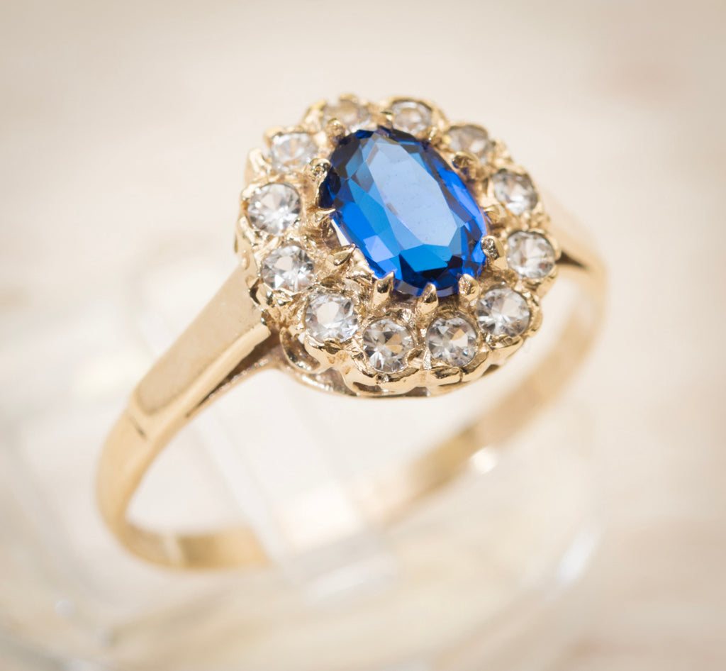 Vintage 9ct Yellow Gold & Lab Created Blue Spinel Ring With Halo UK Size O1/2 (A1989)