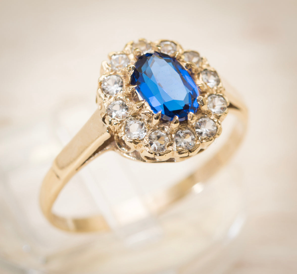 Vintage 9ct Yellow Gold & Lab Created Blue Spinel Ring With Halo Size O1/2 (A1989)