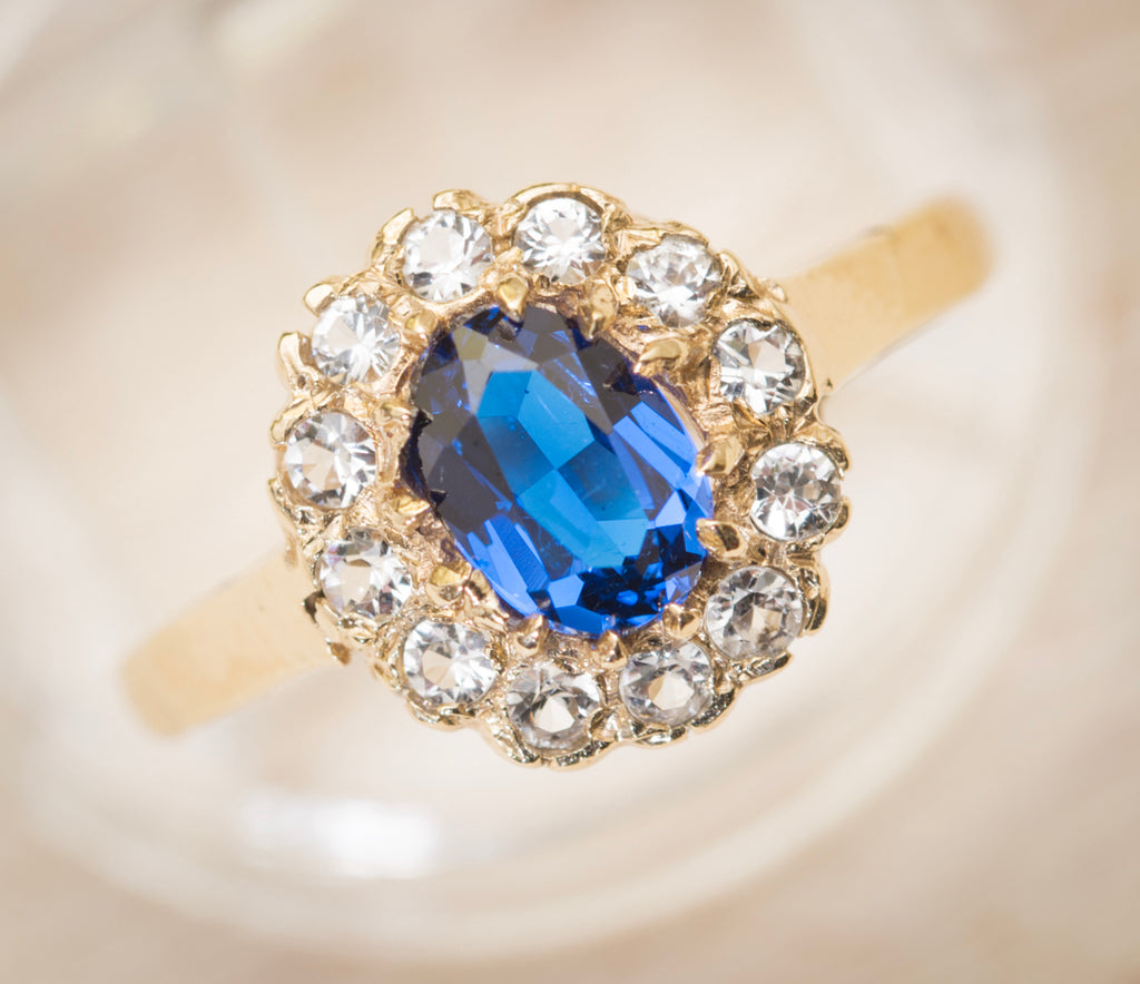 Vintage 9ct Yellow Gold & Lab Created Blue Spinel Ring With Halo UK Size O1/2 (A1989)