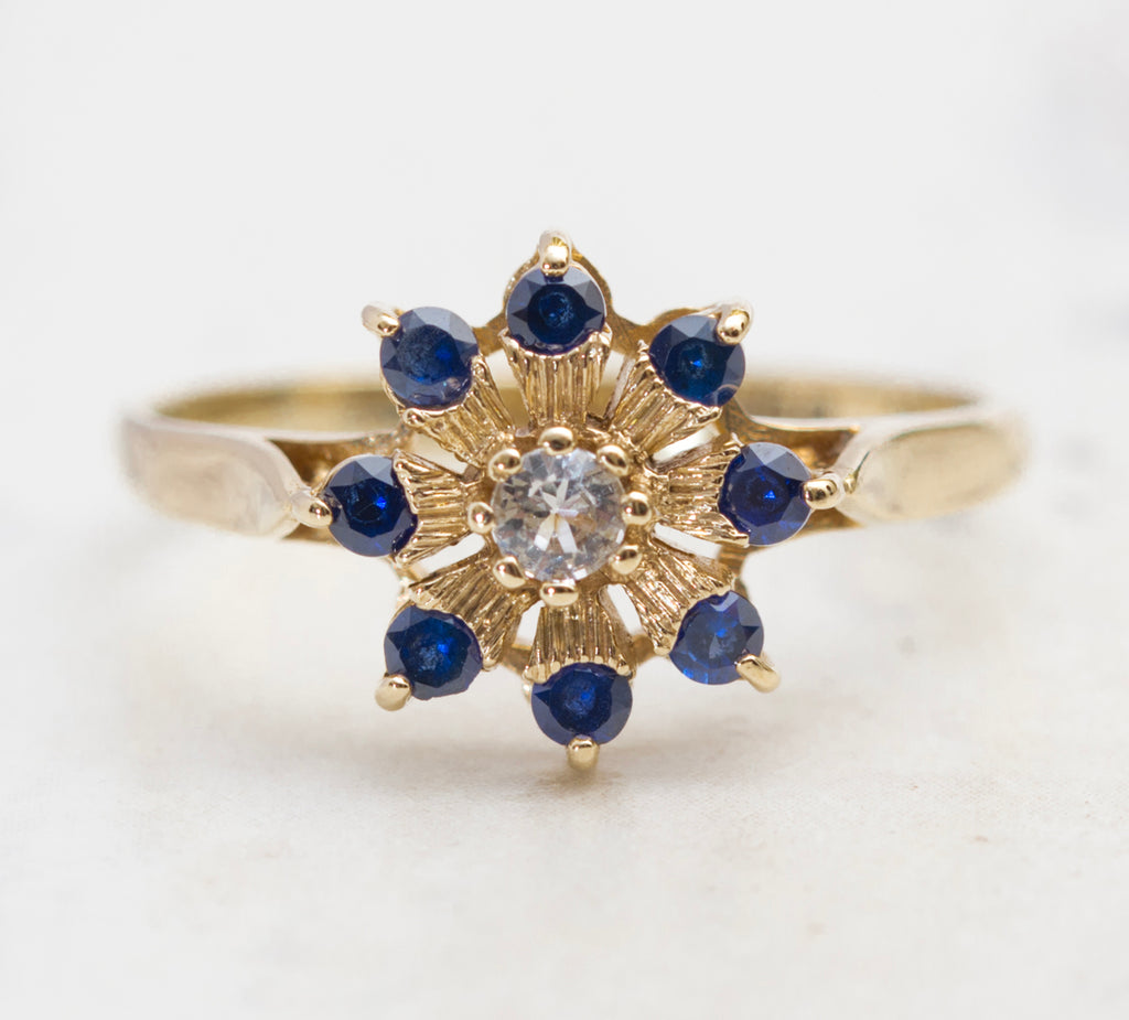 Vintage 9ct Yellow Gold Cluster Ring With Lab Created Sapphires & Clear Spinel UK Size O (A2015)