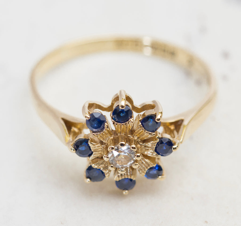 Vintage 9ct Yellow Gold Cluster Ring With Lab Created Sapphires & Clear Spinel UK Size O (A2015)