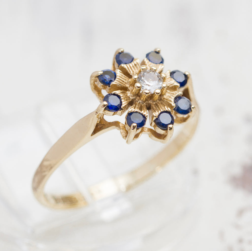 Vintage 9ct Yellow Gold Cluster Ring With Lab Created Sapphires & Clear Spinel UK Size O (A2015)