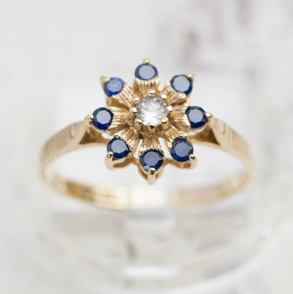 Vintage 9ct Yellow Gold Cluster Ring With Lab Created Sapphires & Clear Spinel UK Size O (A2015)