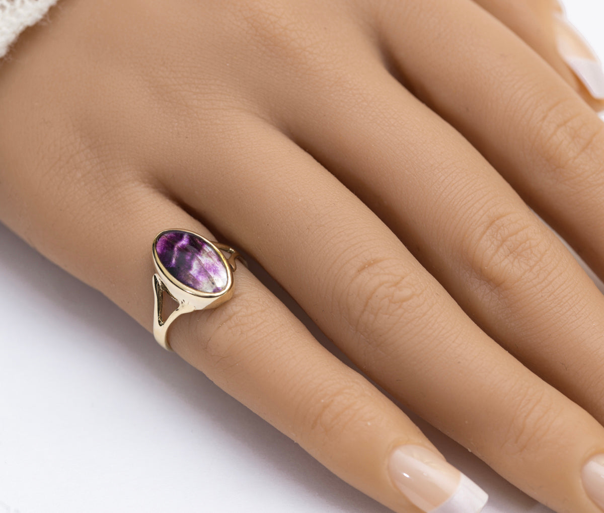 9ct Yellow Gold Blue John Ring With Oval Cabochon Hallmarked Sheffield Size K (A2024)