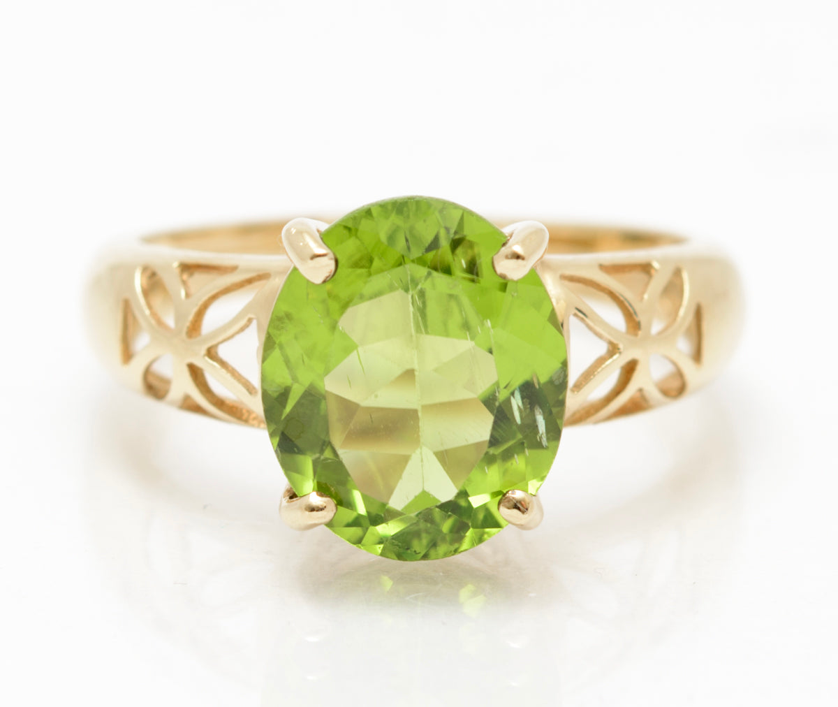 9ct Yellow Gold Solitaire Ring With Natural 3.25 Carat Peridot Gemstone Size N (A2081)